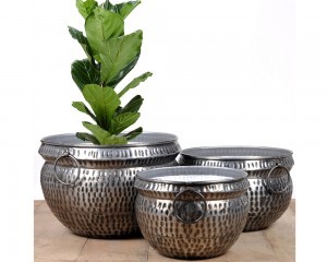 Silver Hammered Planter Set Of 3 Use: Home Decoration