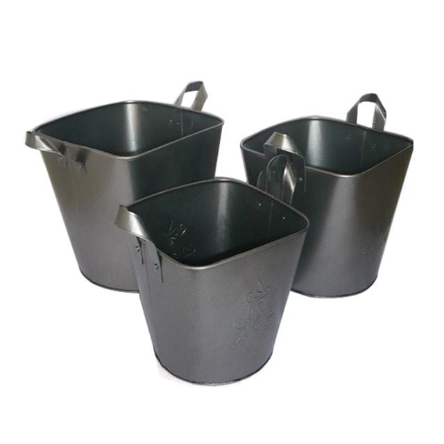 Silver Hammered Planter Set Of 3 Use: Home Decoration