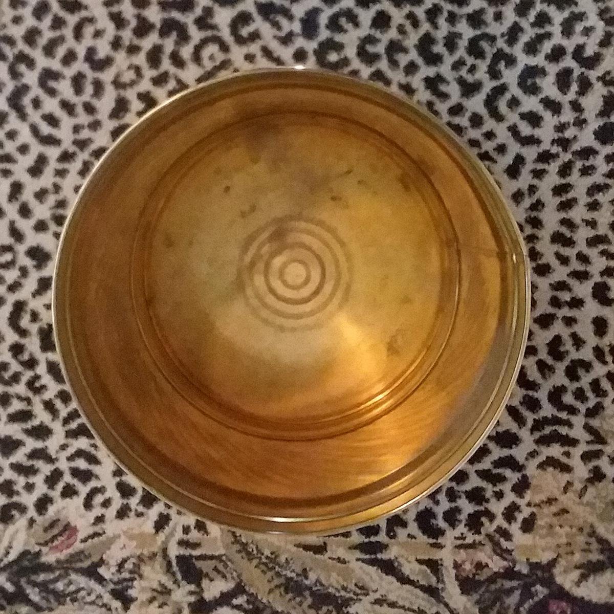 Bristol Round Swirl Brass Planter Dimensions: 10.5 W A 10.5 D A 9.75 H Centimeter (Cm)