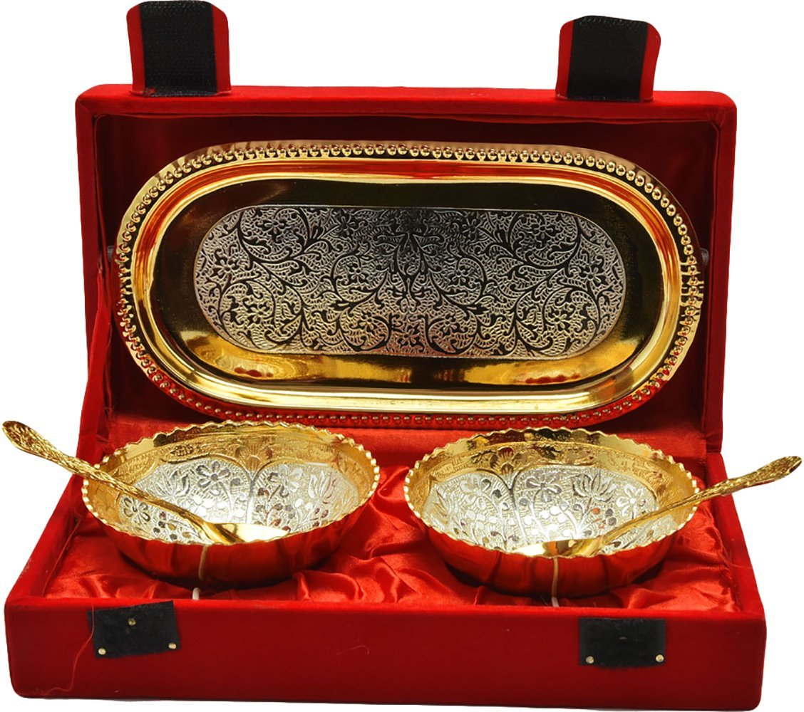 Gold International Gift Showpiece Gift Set