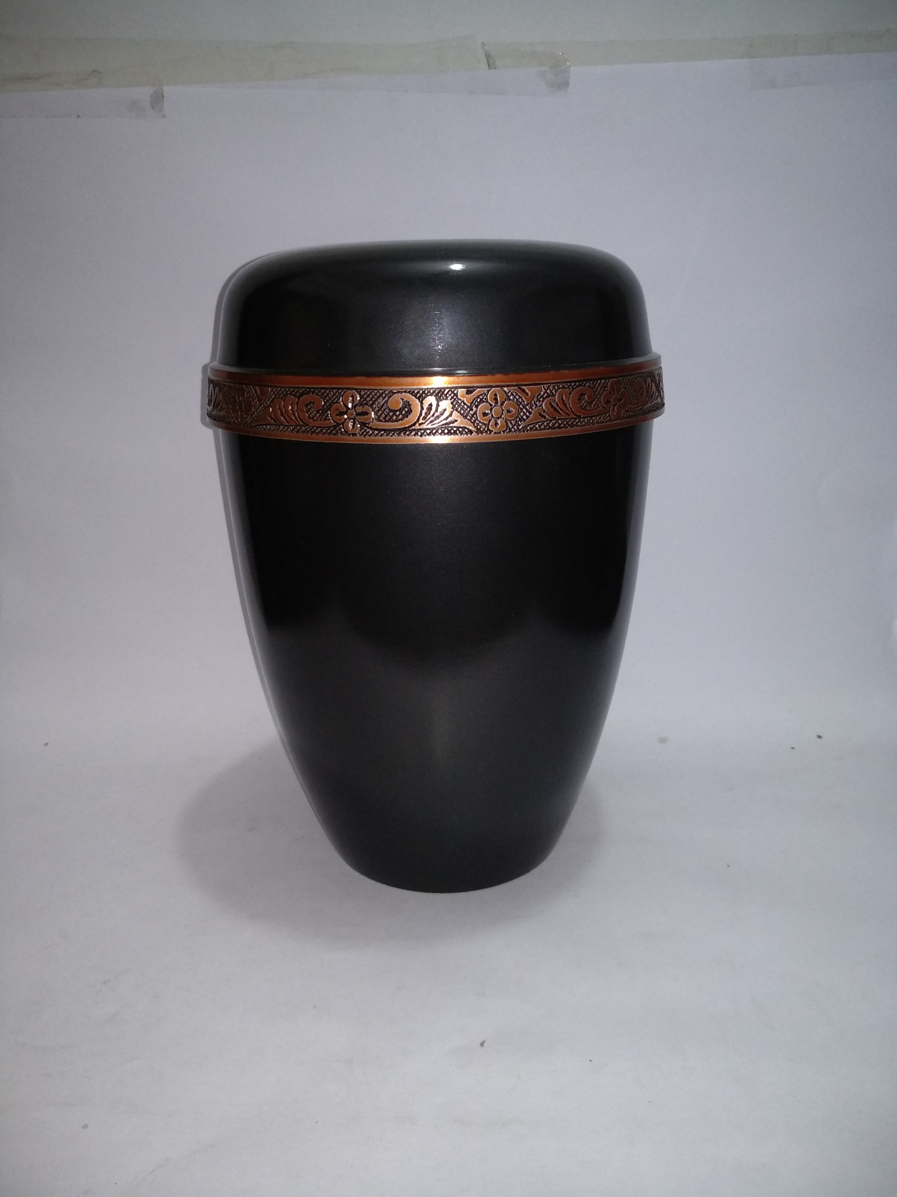 Black Metal Aluminum Urn