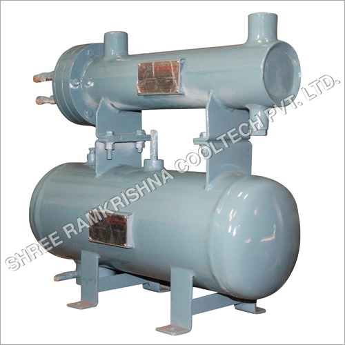 Evaporator Receiver - Mild Steel, Custom Dimensions, Epoxy Coated | Vertical/Horizontal Mounting, Noise Insulation, Hydrostatic Tested