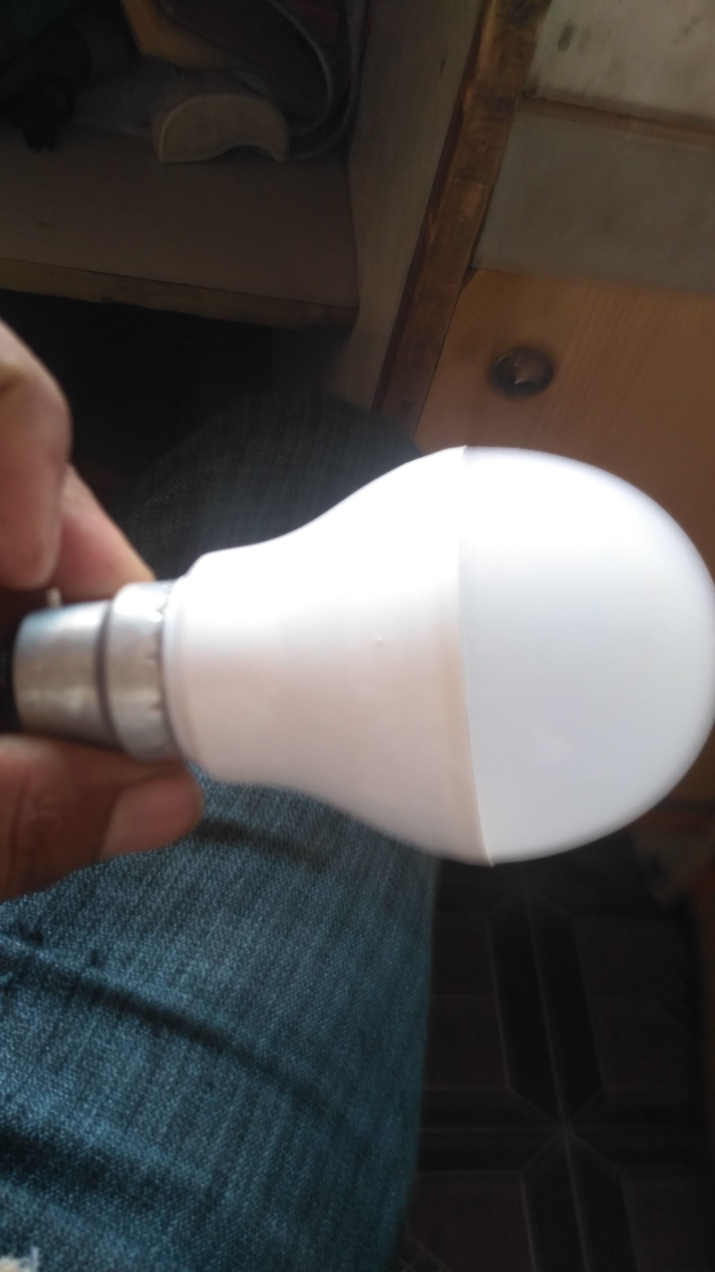 Ajivin Led Bulb - 5w Round Shape, B22 Base, Cool Daylight (5000-6500k) | Energy Efficient With Smart Illumination, Easy To Install, Reliable Heat Sink