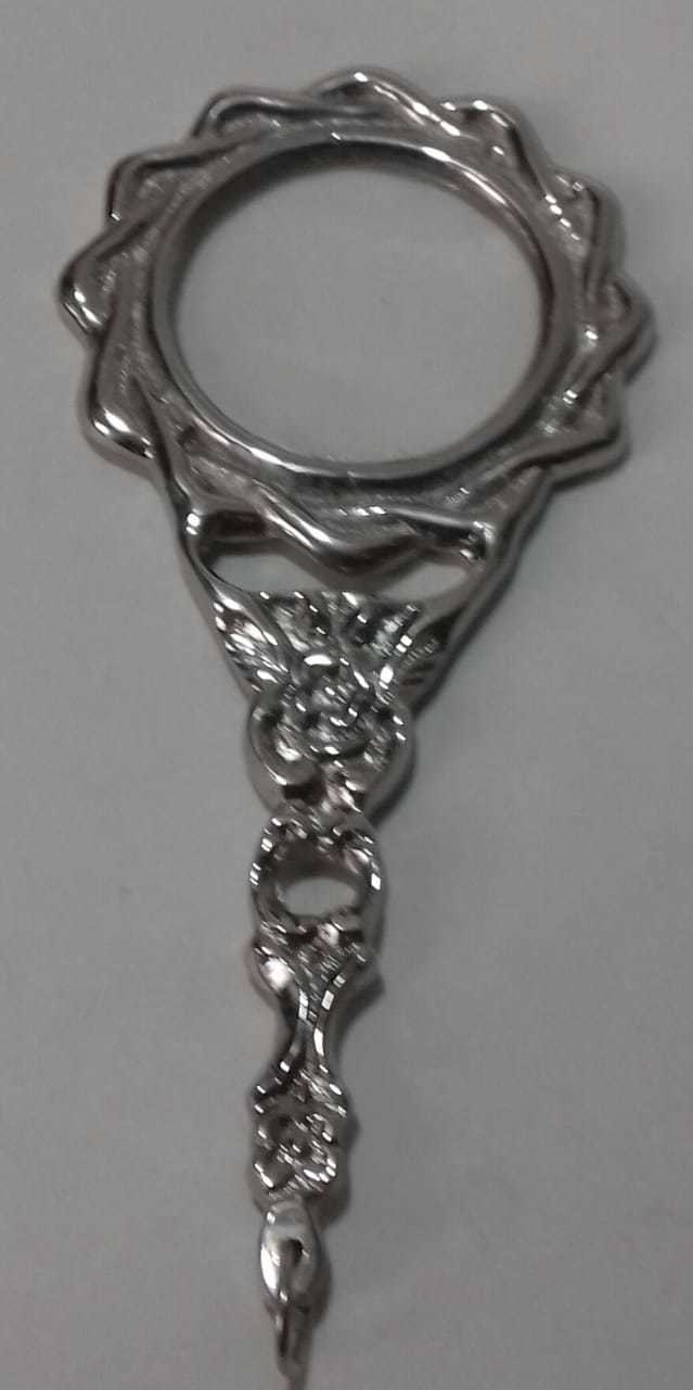 Flower Magnifying Glass - Brass Silver Finish Customized Dimensions | Nautical Style With Metal Casting Techniques