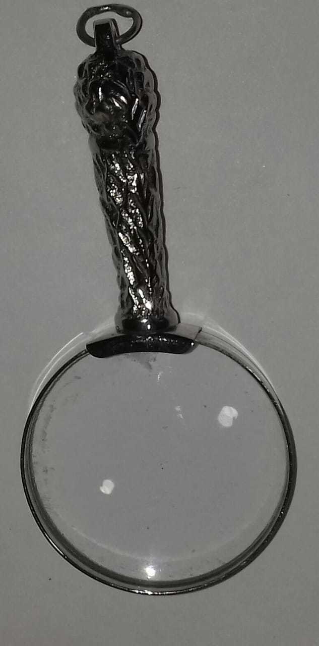 Flower Magnifying Glass - Brass Silver Finish Customized Dimensions | Nautical Style With Metal Casting Techniques