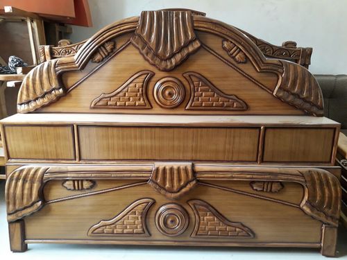 टिकवुड डबल बेड