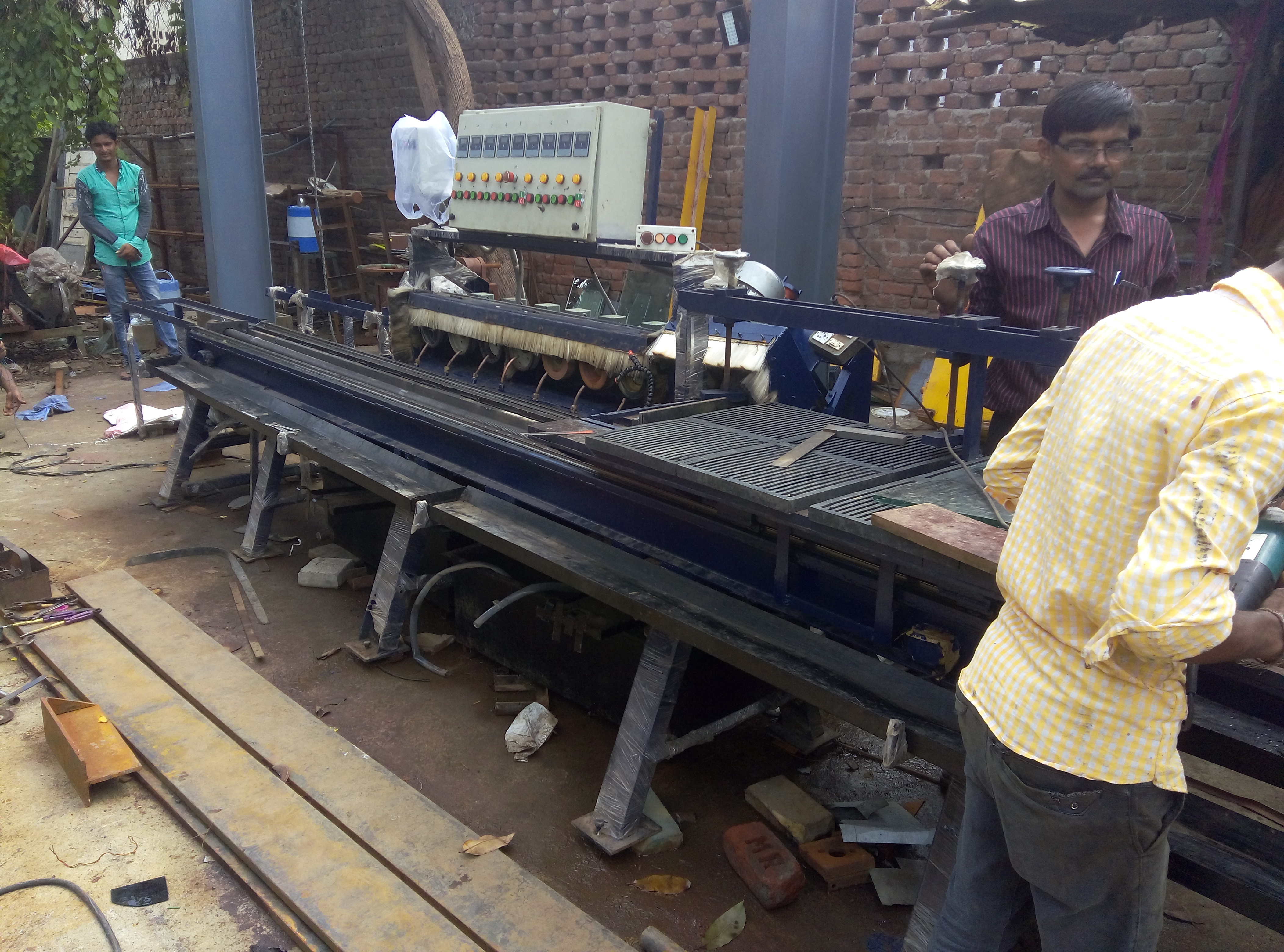 Glass Beveling Machine - 30 Hp Power, 6 To 8 Feet Cutting Size | Eco-friendly, High Efficiency, Multiple Process Capabilities