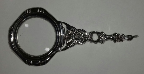 मेटल लार्ज सिल्वर राउंड एंटीक मैग्निफायर