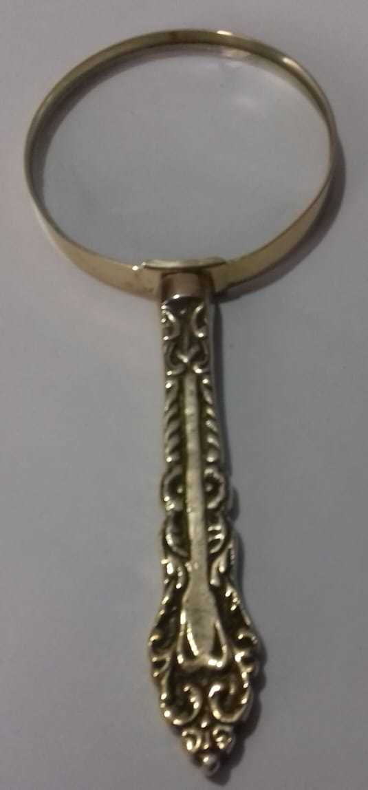 Silver Classic Magnifier Glass With Handle