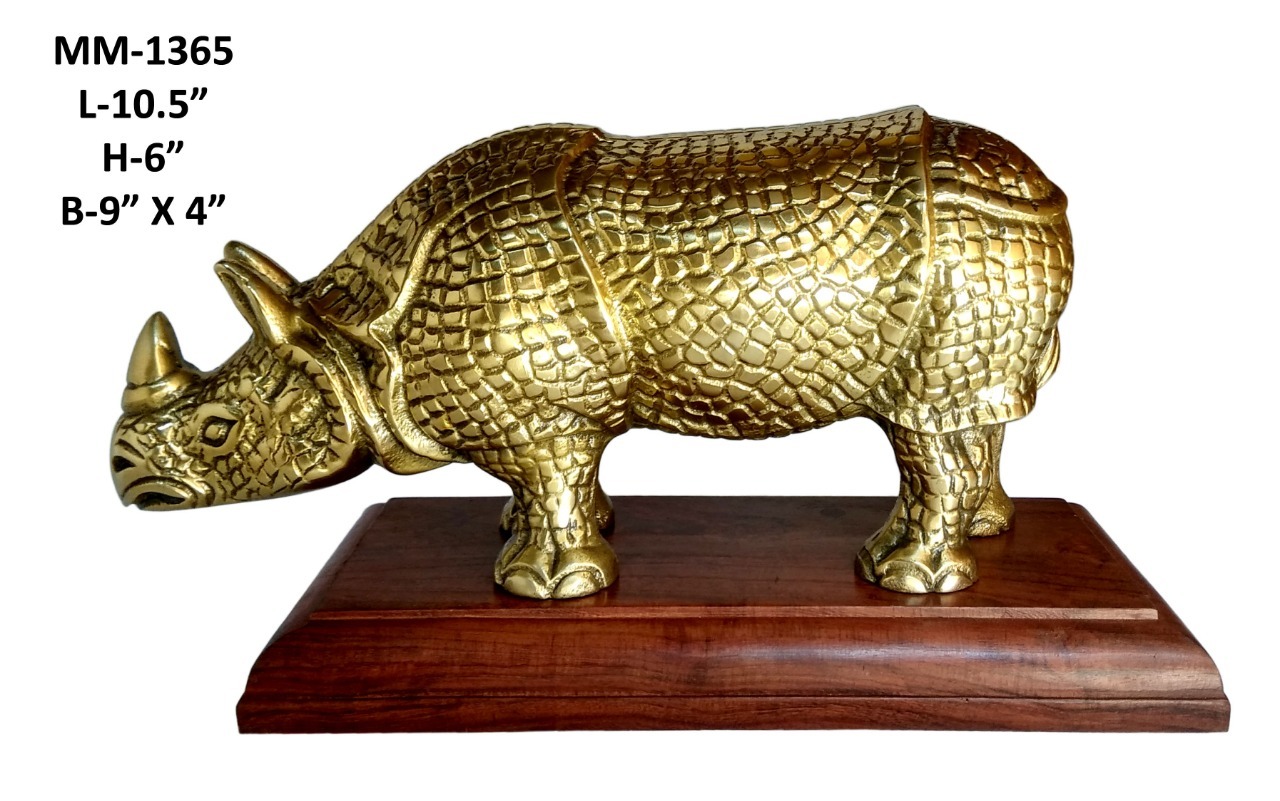 Gold Set Big Elephant With Base In Golden Finish