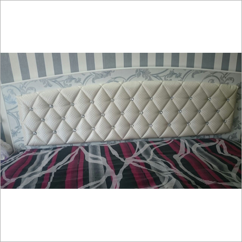 डिज़ाइनर बैड हेडर बोर्ड