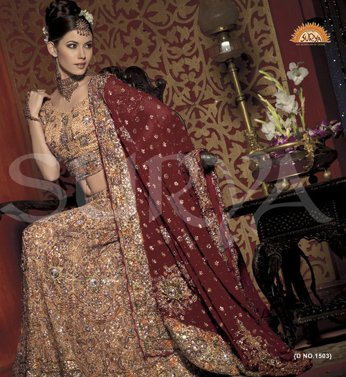 ब्राइडल लहंगा