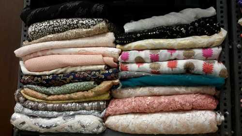 आयातित कपड़ा