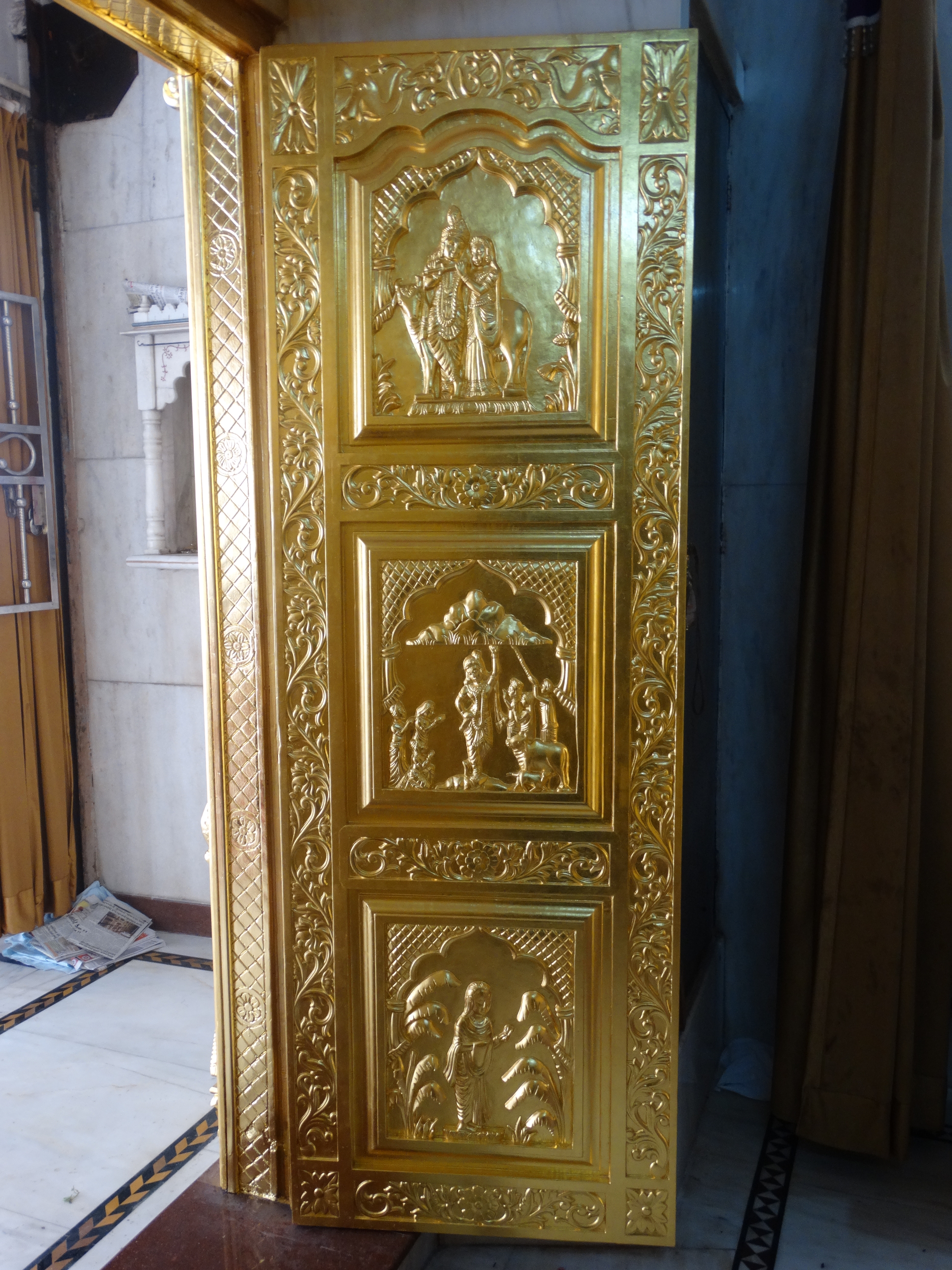 Gold Mounted Barsakh