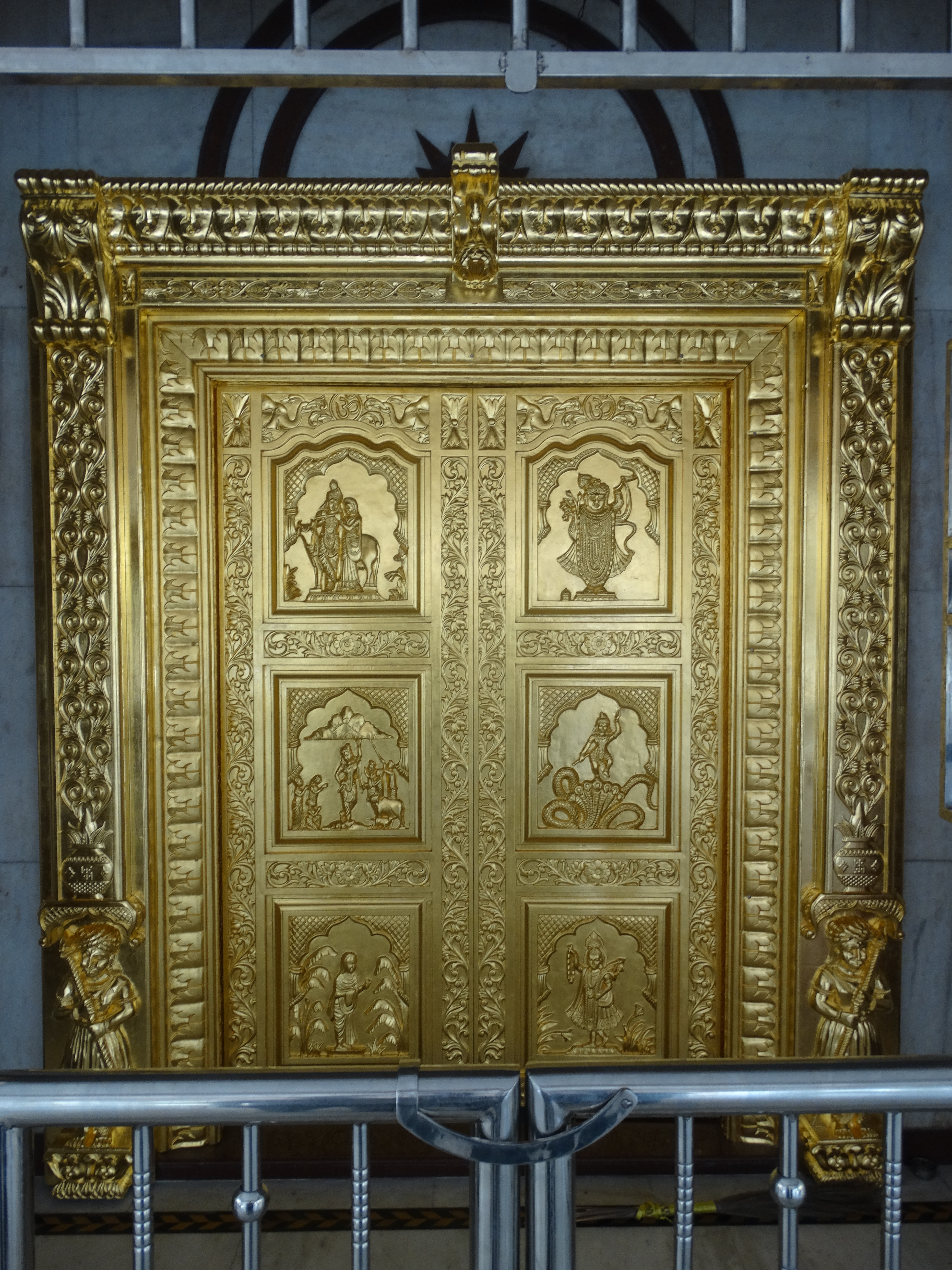 Gold Mounted Barsakh