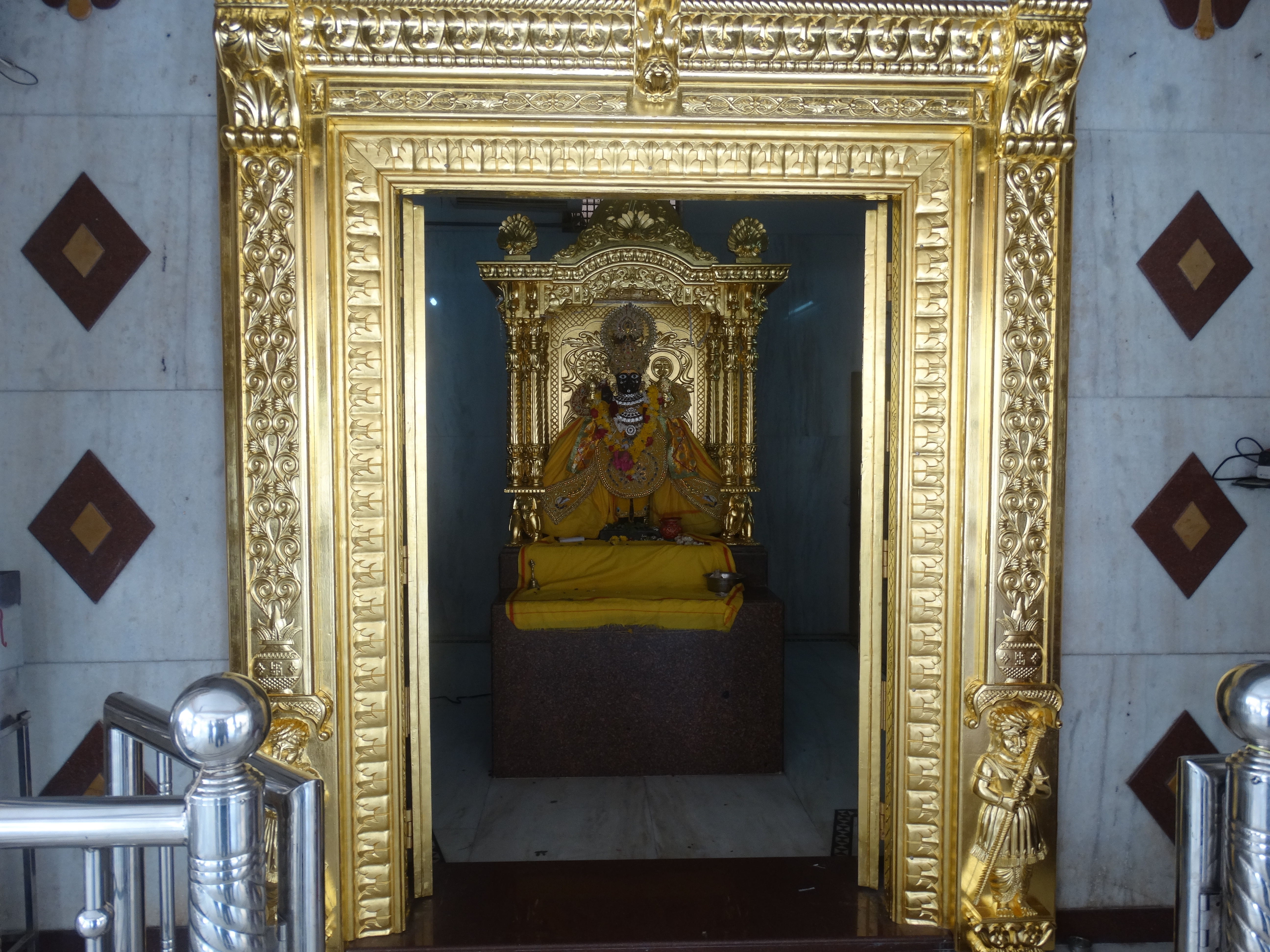 Gold Mounted Barsakh