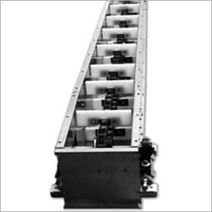 Chain Conveyor - Stainless Steel, 220V, Black and Silver | Heavy Load Bearing Capacity, 12 Months Warranty, User-Friendly Design