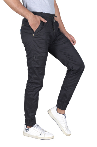 ब्लैक मेन्स कार्गो पंत