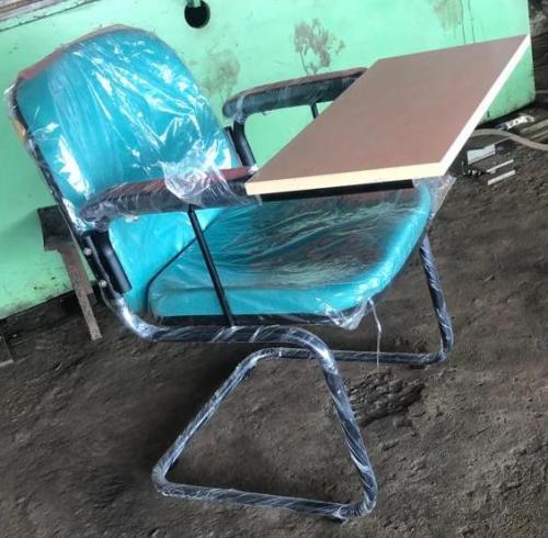 ग्रीन राइटिंग पैड चेयर