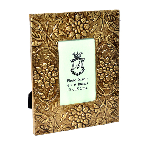 गोल्ड इंडियन होम डेकोर वुडन फोटो फ्रेम ब्रास फिटेड हैंडीक्राफ्ट आइटम