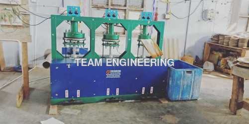 सुपारी की पत्ती की प्लेट बनाने की मशीन काटने का आकार: कोई भी आकार