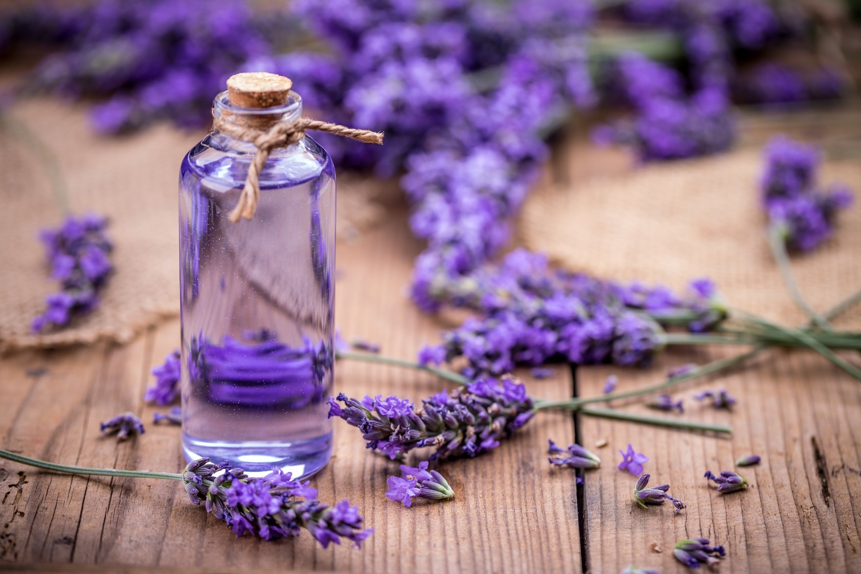 Natural Essential Oils Age Group: Adults
