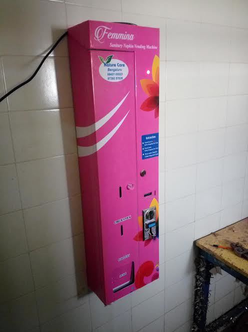 Sanitary Pads Vending Machines Capacity: 40 Kg/day