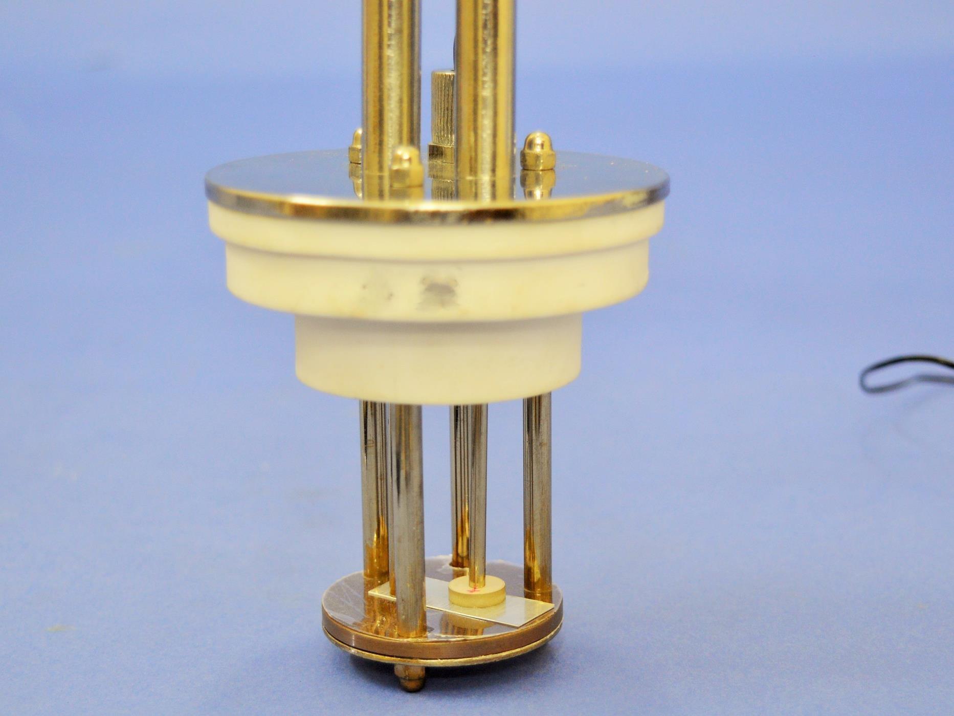 Dielectric Measurement Setup, Dec-600 Application: Laboratory Experiment