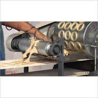 ग्रीन सेमी ऑटोमैटिक पूरी बनाने की मशीन