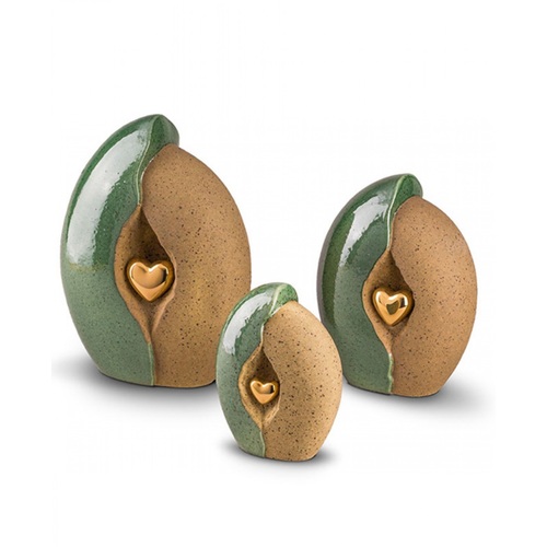 ब्रैसवर्ल्ड इंडिया द्वारा राख के लिए दिल के कलश के साथ प्राचीन एल्युमीनियम का अंतिम संस्कार