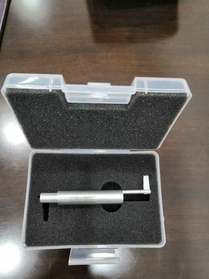 Surface Roughness Tester Humidity: Relative Humidity <90%