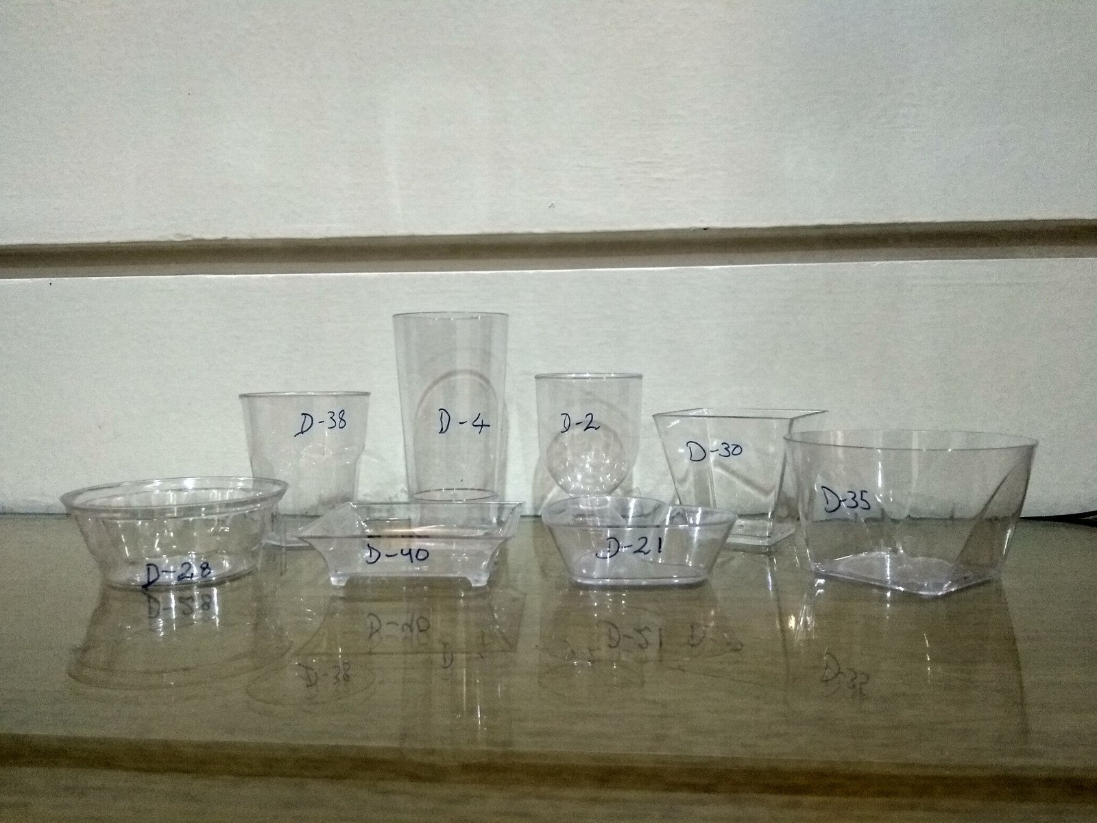 Transparent Plastic Mousse Glass