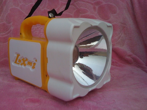 फ्रंट स्पॉट लाइट