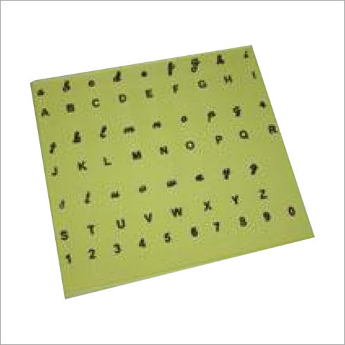 ENGLISH ALPHABET TRAINER PLATE - Plastic