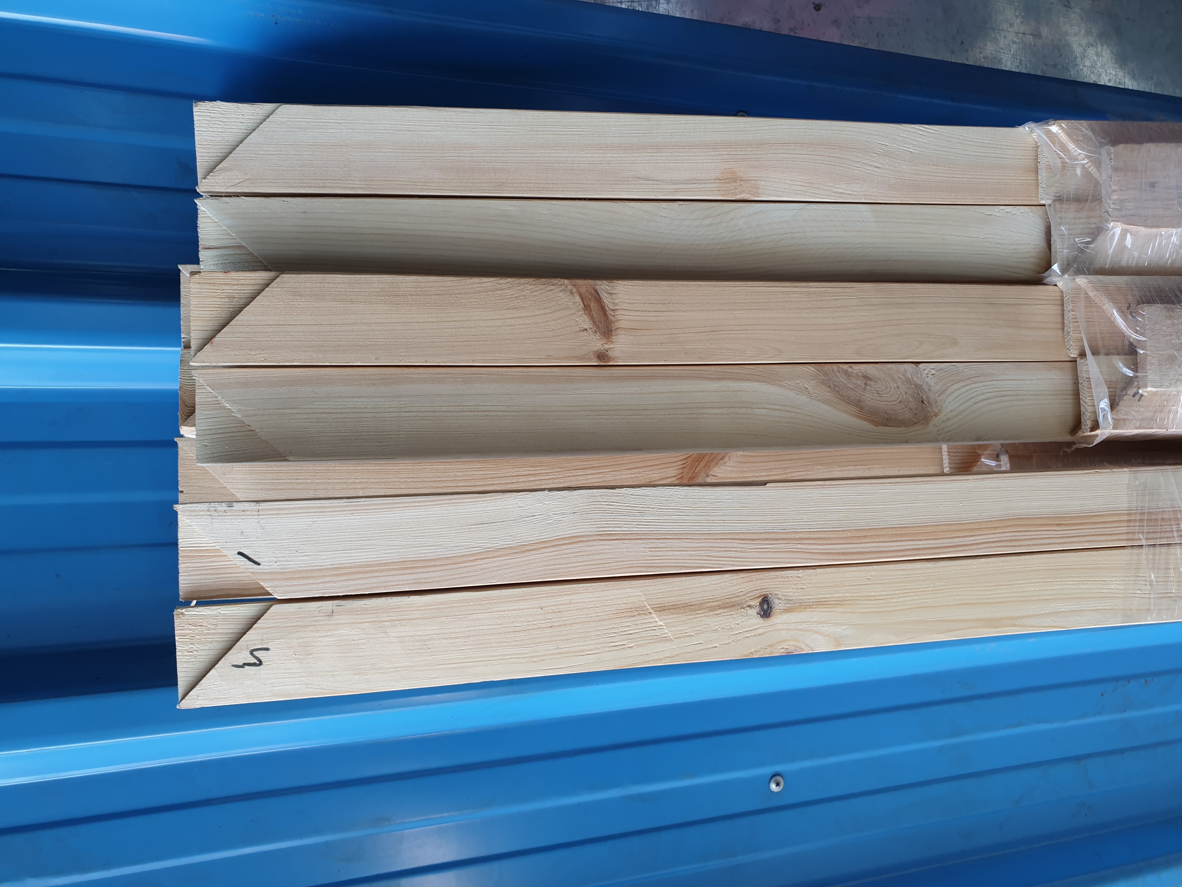 Canvas Bars