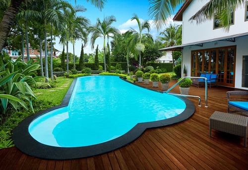 स्विमिंग पूल निर्माण