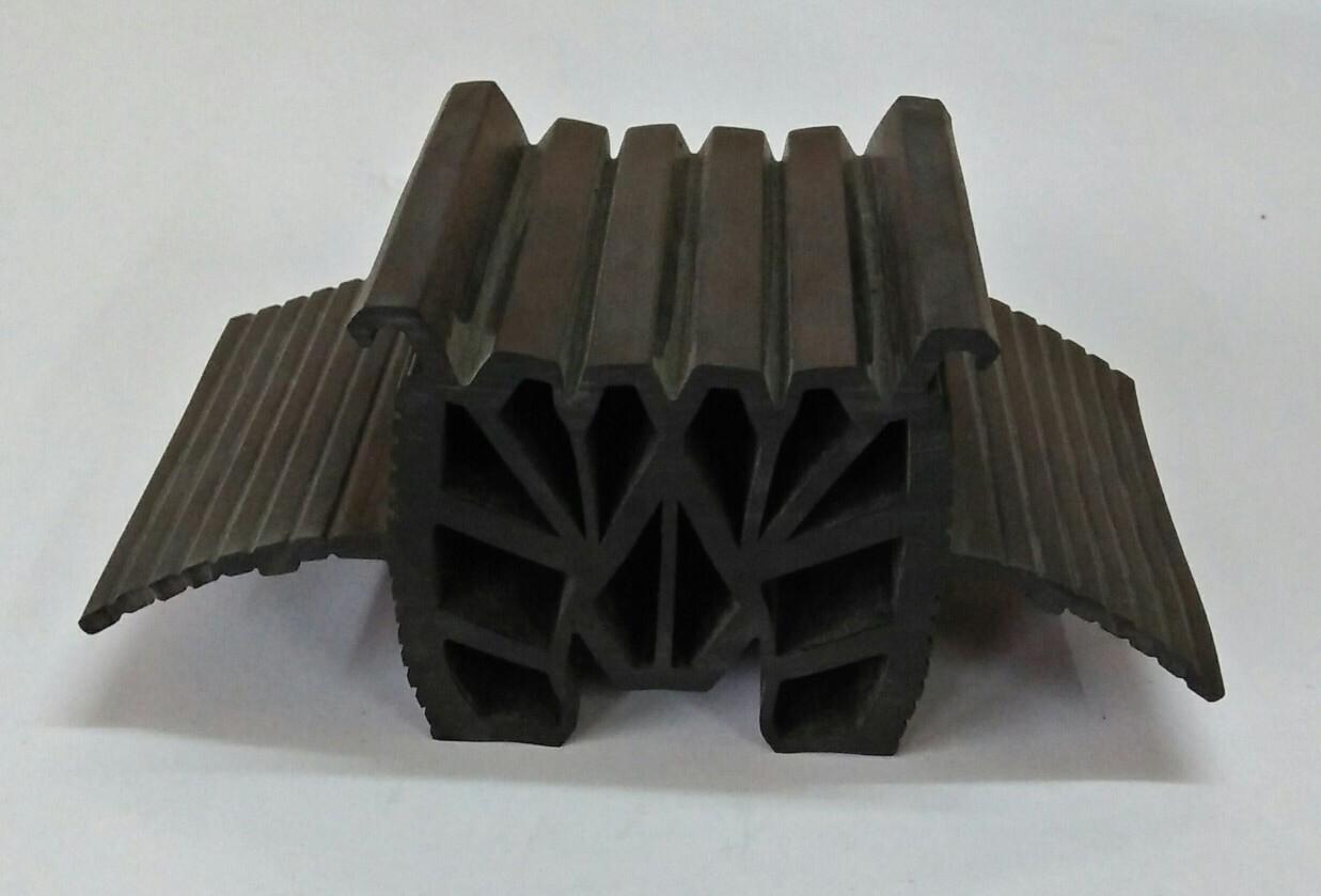 Expansion Block - Edpm Rubber, Various Sizes Available, Black Color - High Tensile Strength, Excellent Structural Stability, Polished Surface Finish, Customizable Designs
