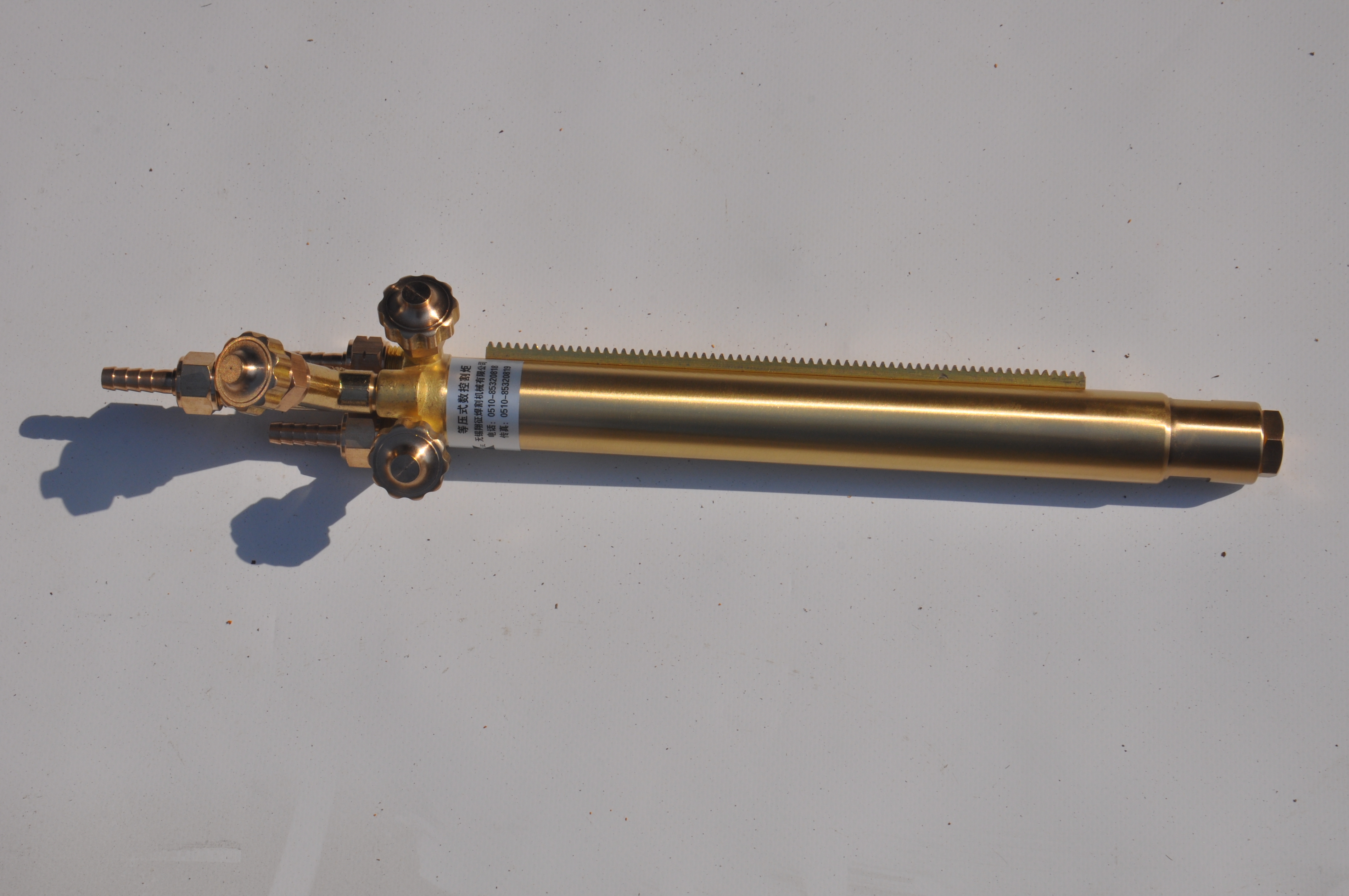 Balanced Pressure Digital Control Cutting Torch - Diameter: 30/32 Millimeter (Mm)