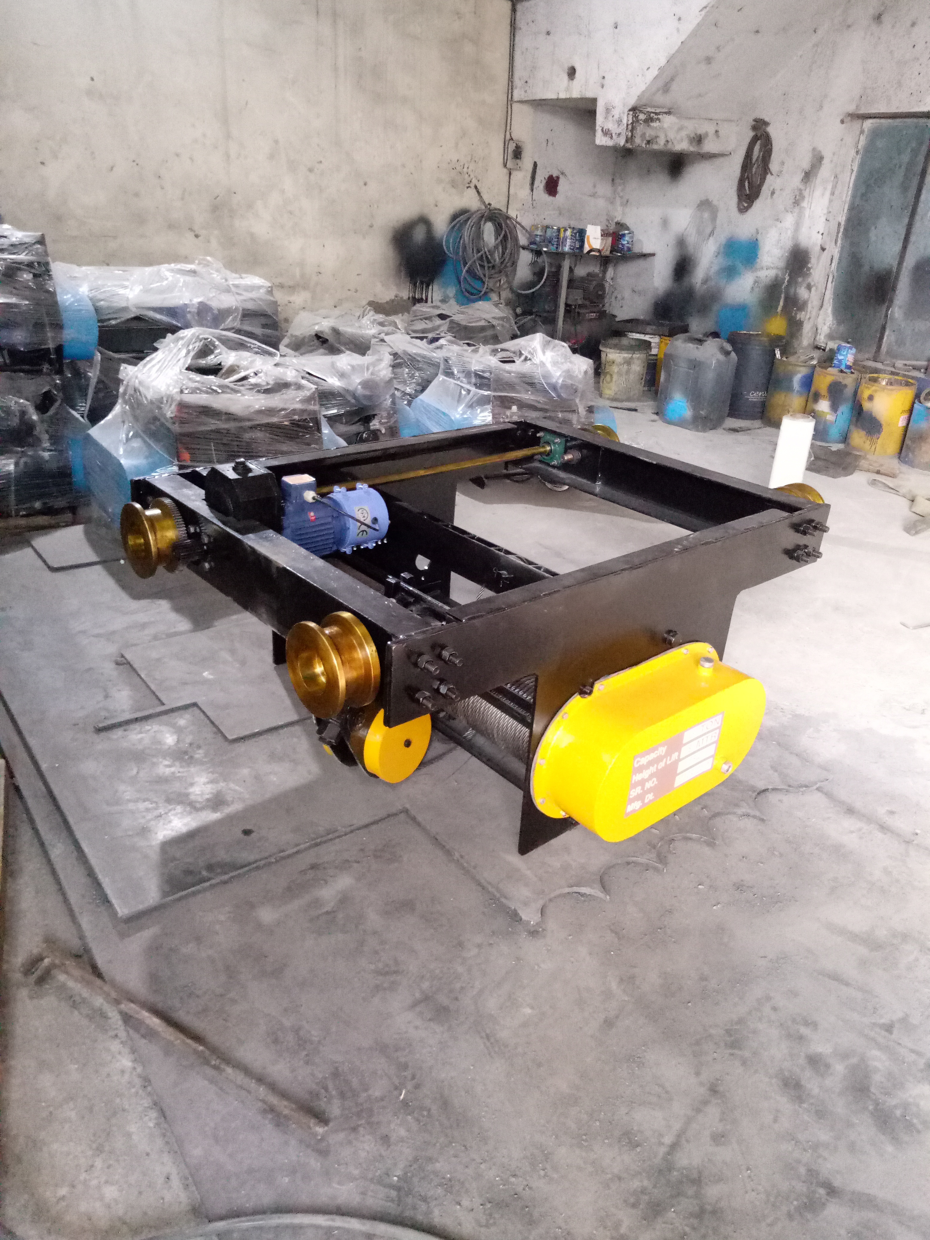 Crab - Customizable Steel Design | 1000 Kg Weight Capacity, 1.5 Kw Motor Power, 10 M/min Speed, 415 V Voltage, 1:20 Gear Ratio