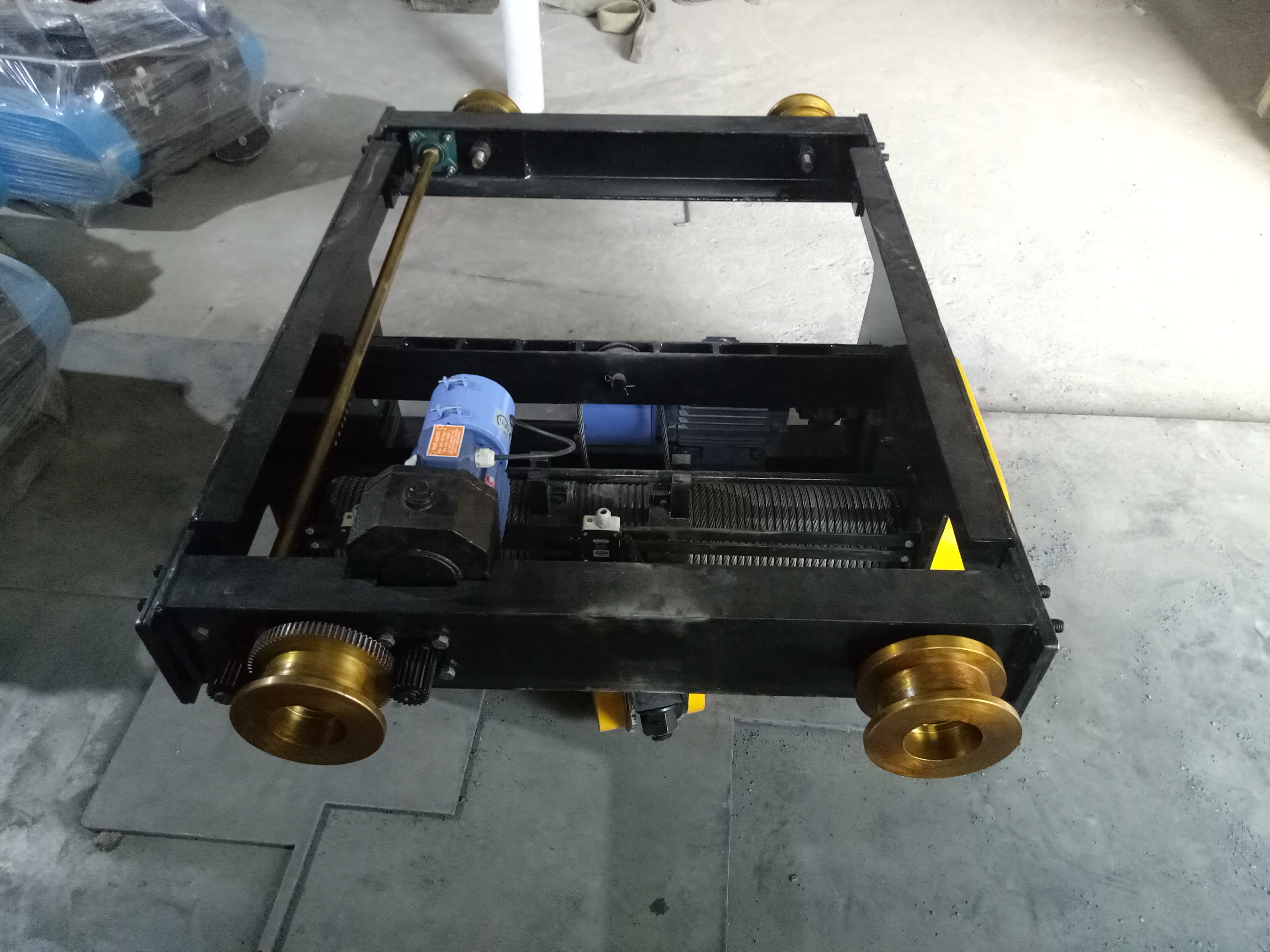 Crab - Customizable Steel Design | 1000 Kg Weight Capacity, 1.5 Kw Motor Power, 10 M/min Speed, 415 V Voltage, 1:20 Gear Ratio