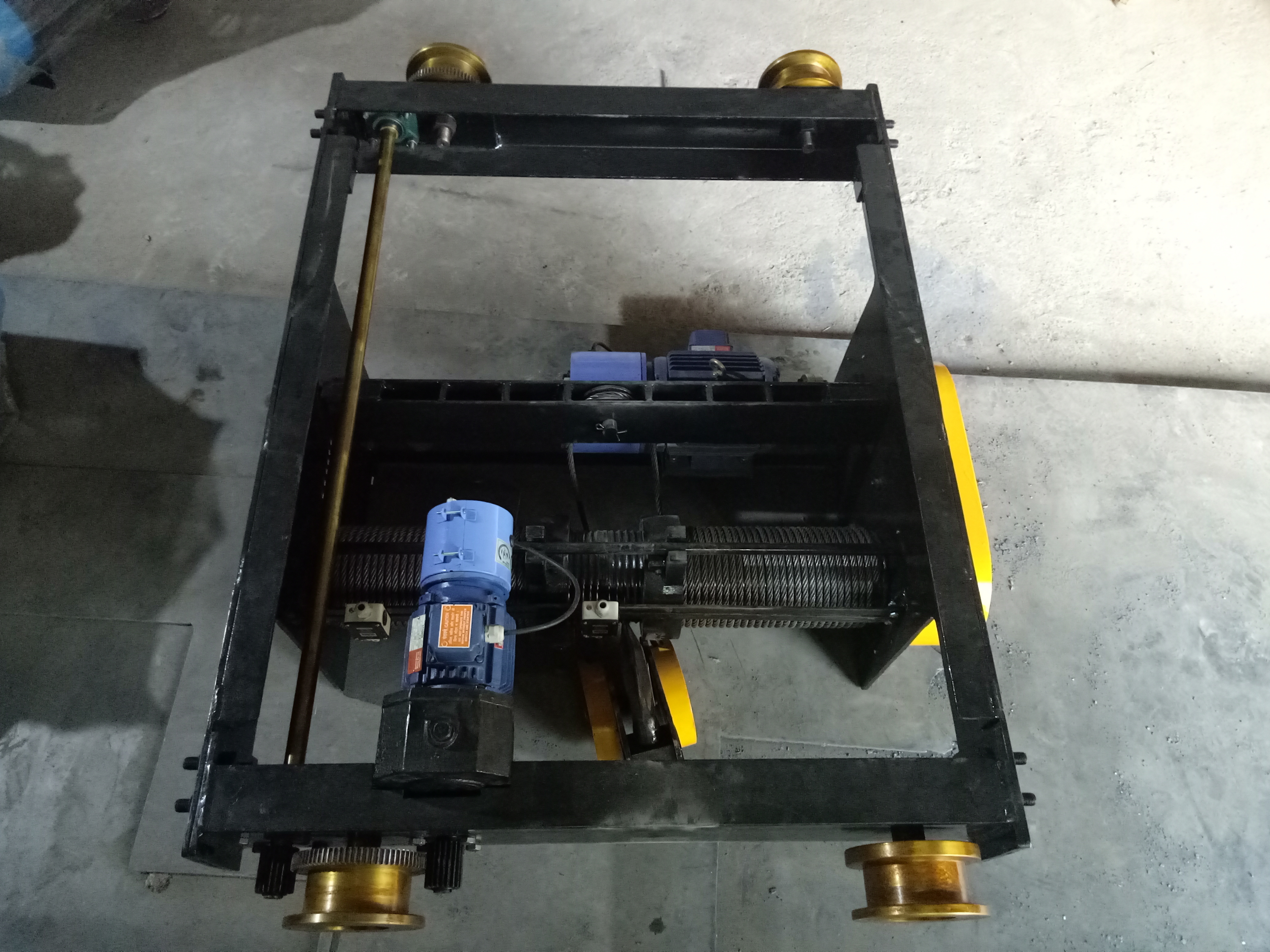 Crab - Customizable Steel Design | 1000 Kg Weight Capacity, 1.5 Kw Motor Power, 10 M/min Speed, 415 V Voltage, 1:20 Gear Ratio