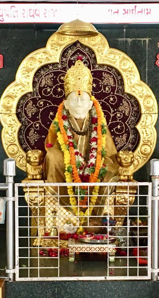Golden Sai Sinhasan
