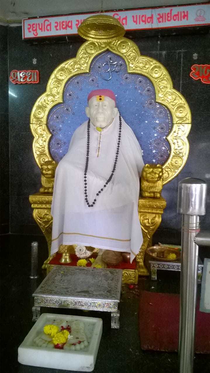Golden Sai Sinhasan