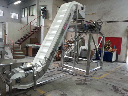 Plastic Modular Belt Conveyor Load Capacity: 1000 - 10000 Kilograms (Kg)