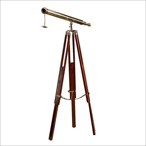 पीतल की प्राचीन दूरबीन