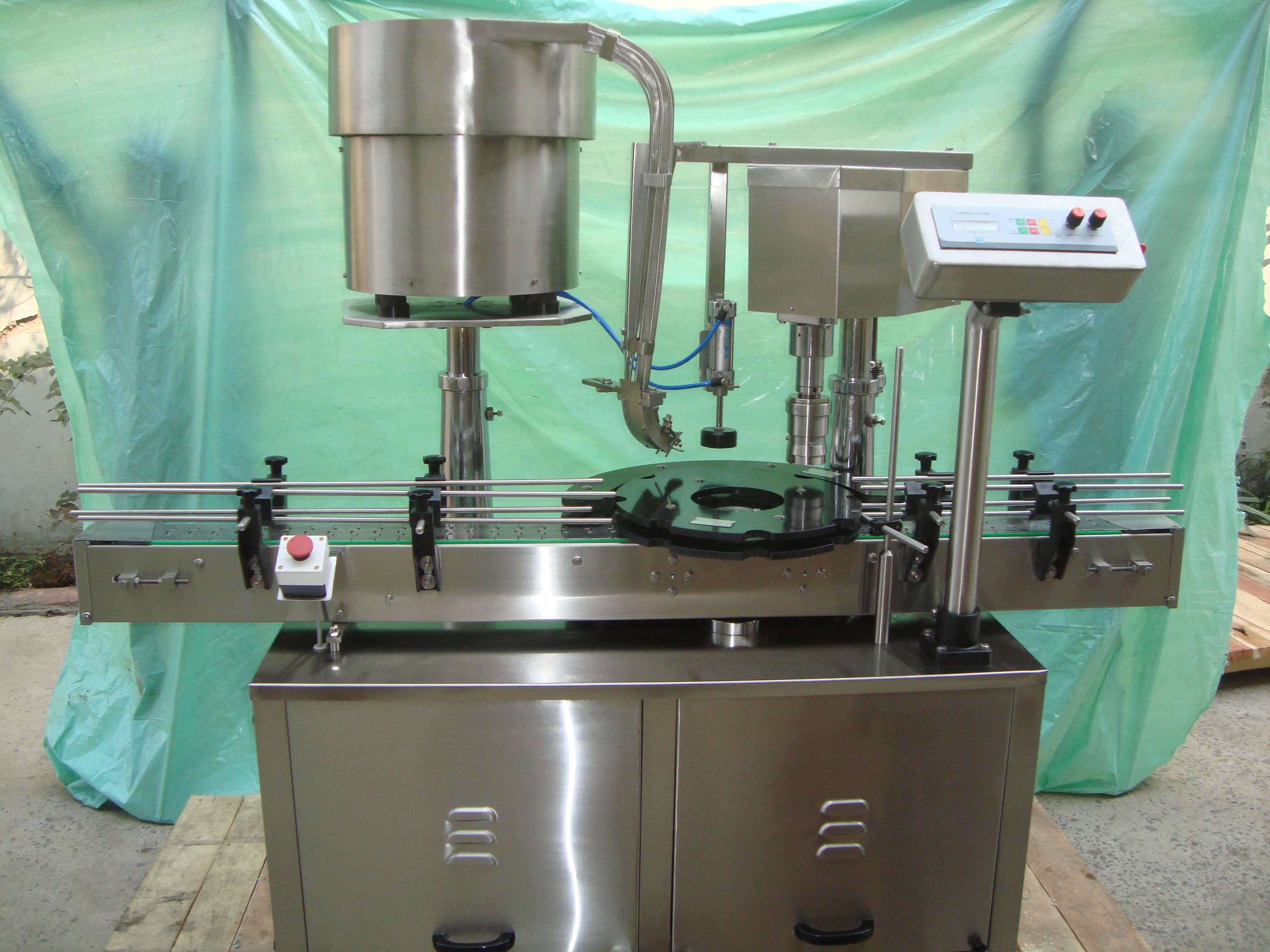 Automatic Screw Capping Machine Capacity: 10 Ml To 1000 Ml