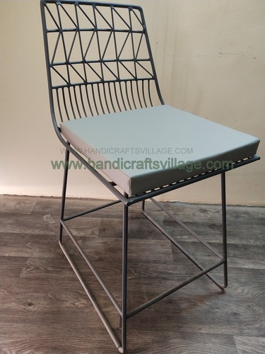 Outdoor Iron Cushion Chair Application: Hotel