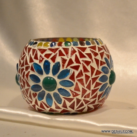Flowered Design Glass Small T Light Candle Holder - Style: Antique Imitation