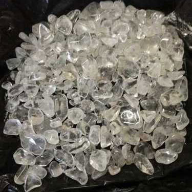 सफेद क्रिस्टल चिप्स