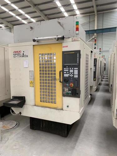 प्रयुक्त FANUC रोबोड्रिल VMC / CNC ड्रिल टैप सेंटर